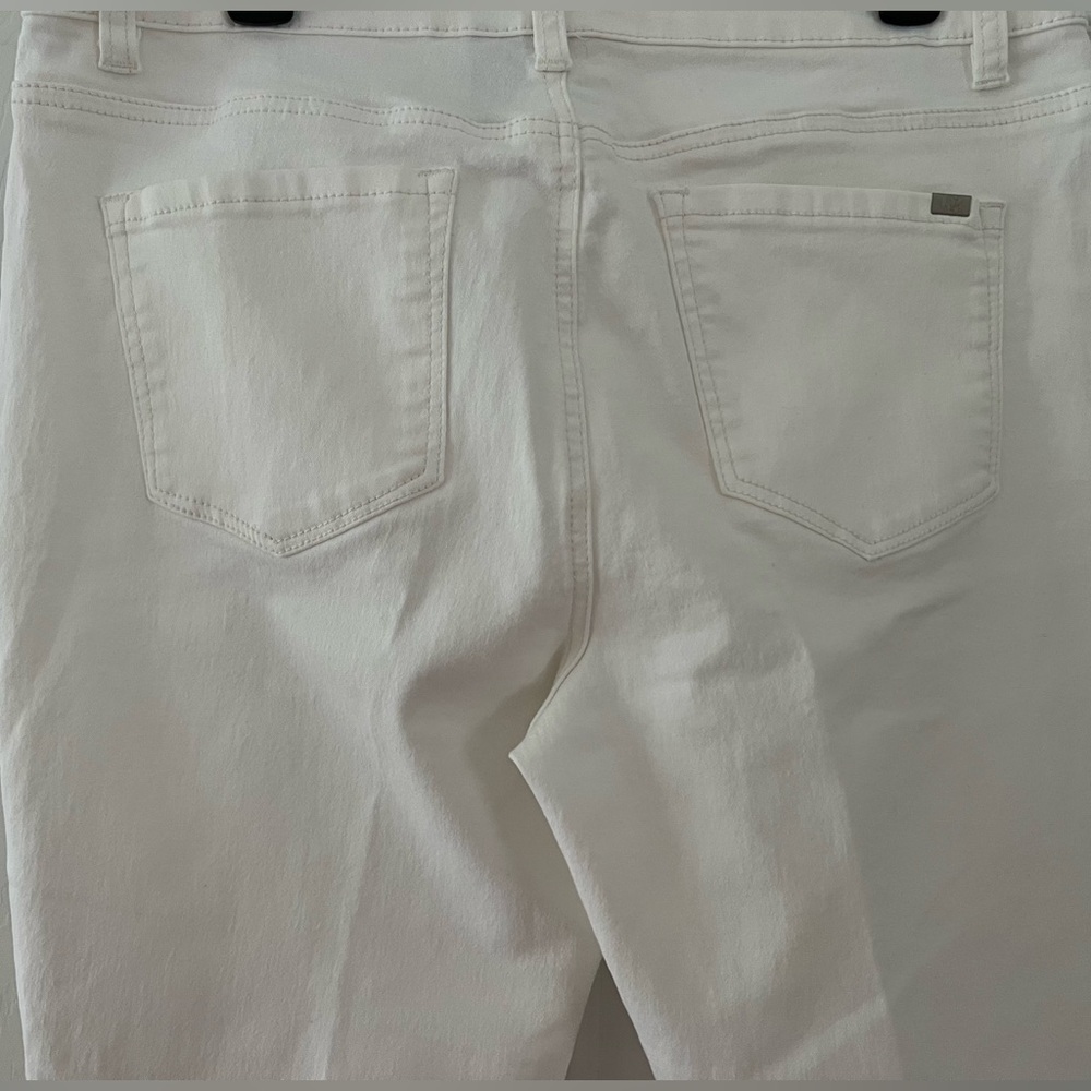 White DG2 Crop Jeans - Picture 4 of 5